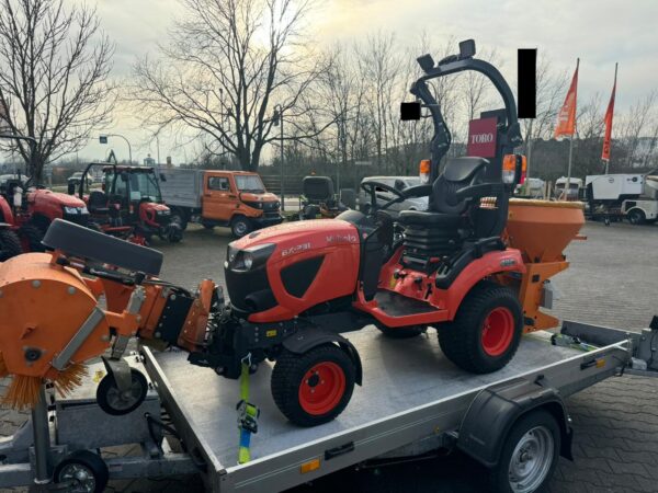 Kubota BX 231 ROPS Kommunaltraktor