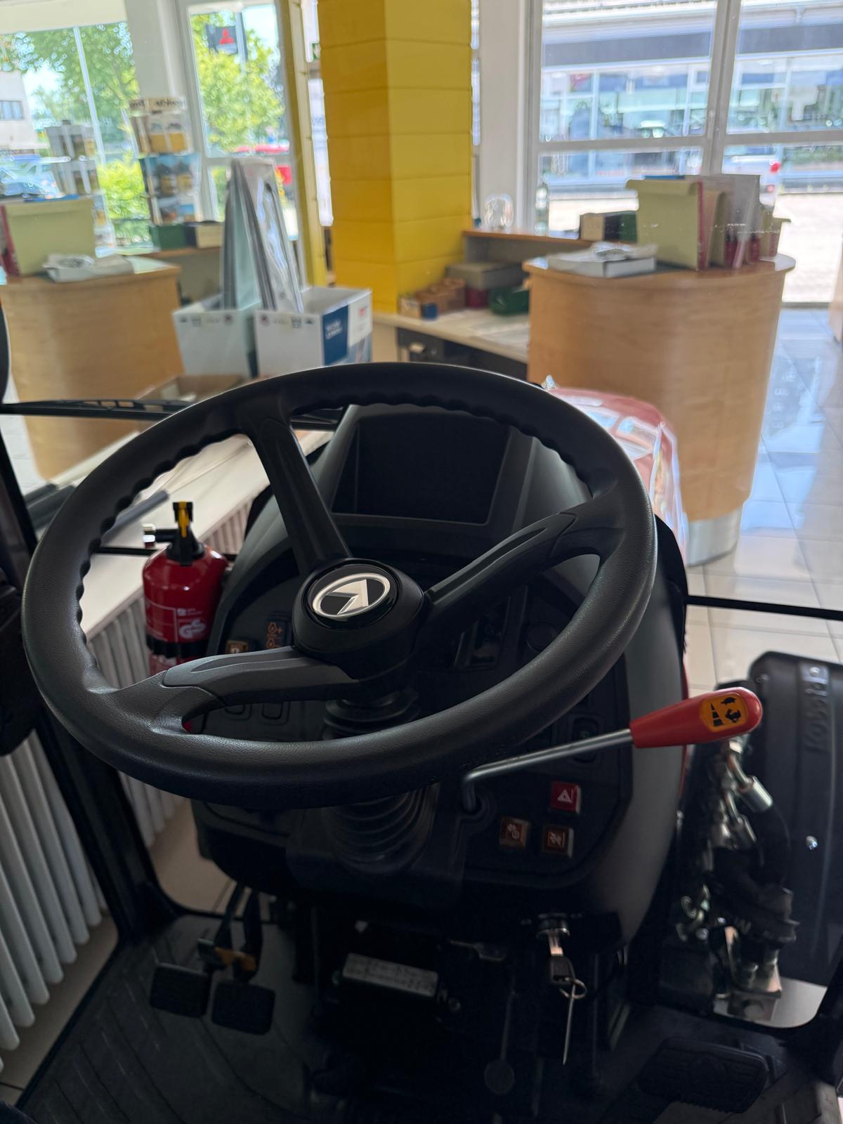 Kubota LX 401 CAB Traktor – Bild 13