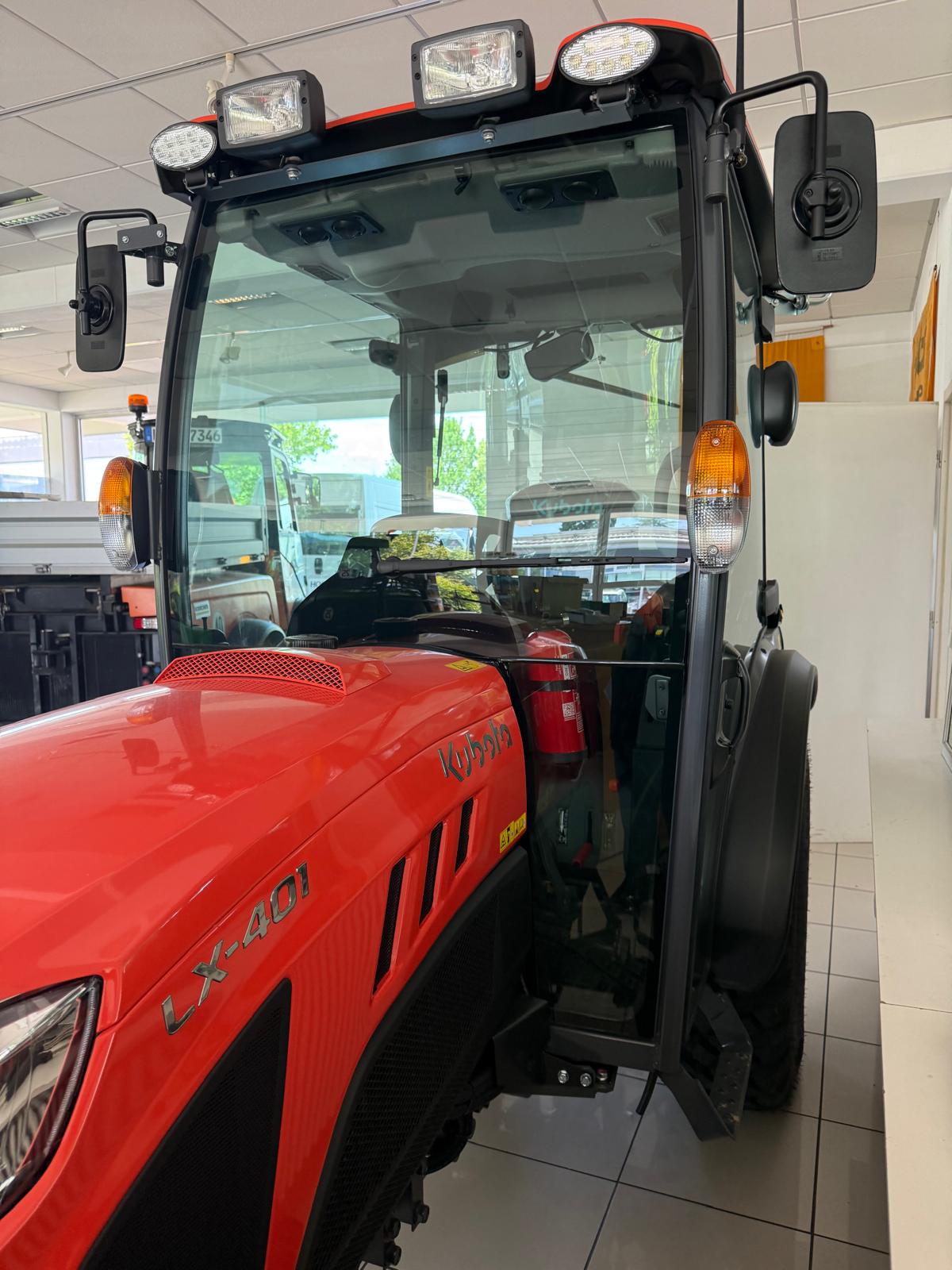 Kubota LX 401 CAB Traktor – Bild 4