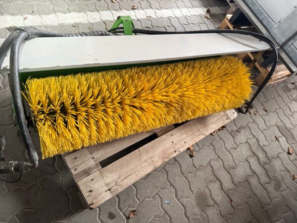 Frontkehrmaschine Egholm SK 120