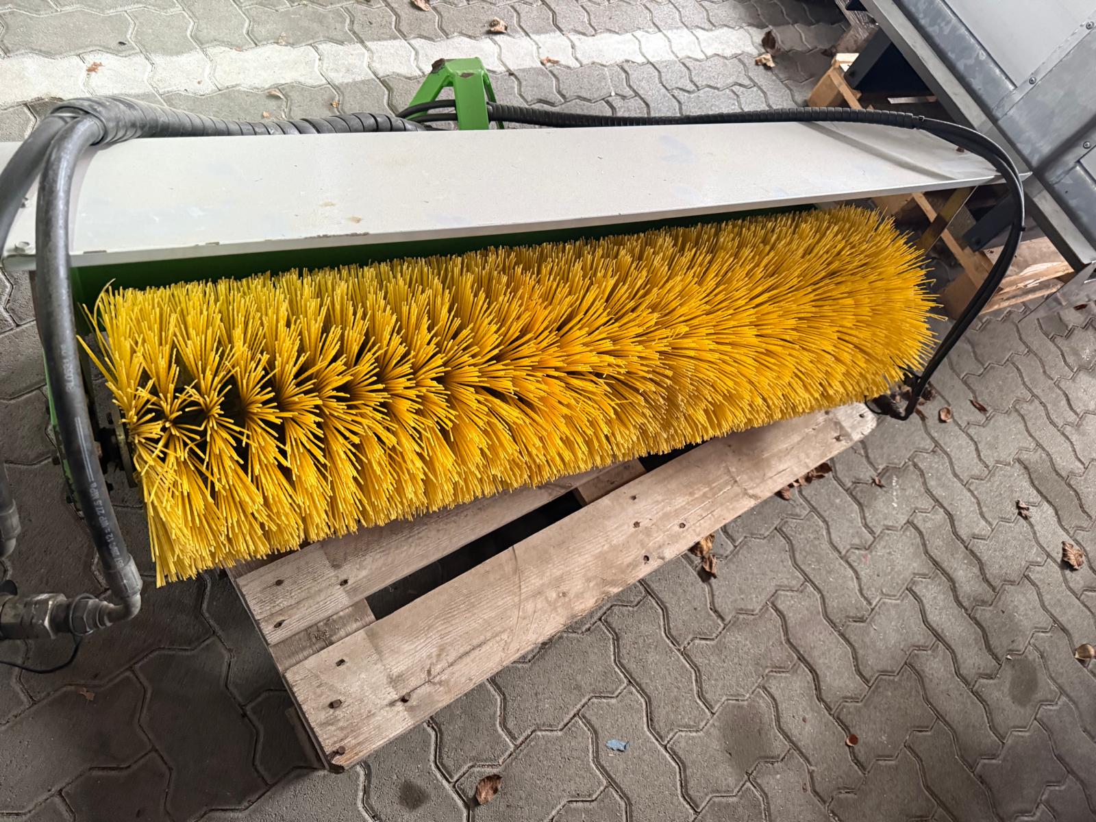Frontkehrmaschine Egholm SK 120