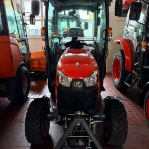 Kubota LX 401 CAB Traktor